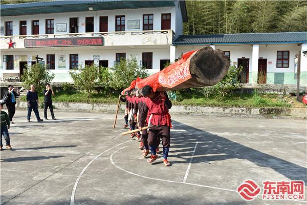 福建省級基層綜合性文化服務(wù)中心建設(shè)試點小陶鎮(zhèn)上湖口村（黃光棉攝影）.jpg