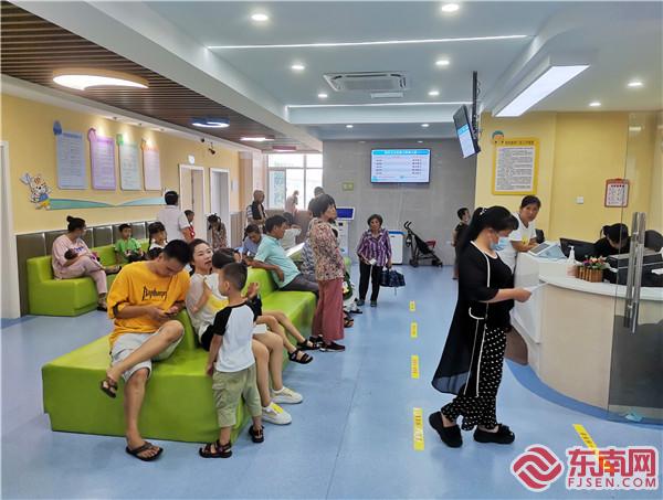裝修一新的預防接種門診.jpg