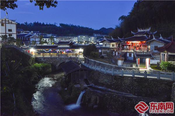 青水夜景一角.jpg