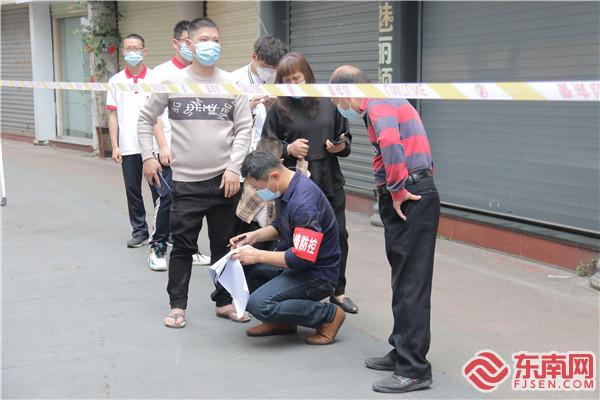 街道工作人員.jpg