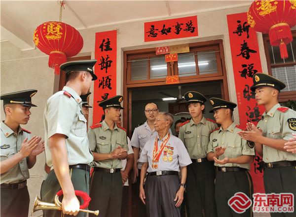 1、深入寧化籍96歲抗美援朝老兵張美庚家中慰問.jpg