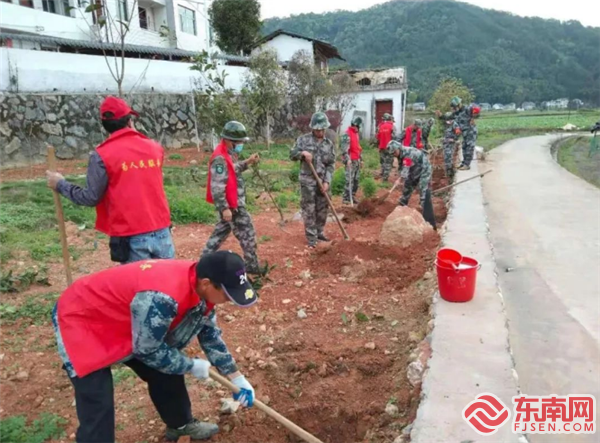 義務(wù)植樹，將樂(lè)縣退役軍人局供圖.png