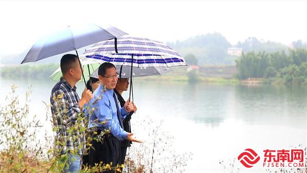 “河長+檢察長”-巡查沙溪河.jpg