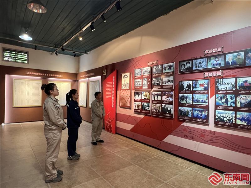 國網(wǎng)沙縣區(qū)供電公司： 緬懷先烈寄哀思 文明祭掃樹新風(fēng)1.jpg